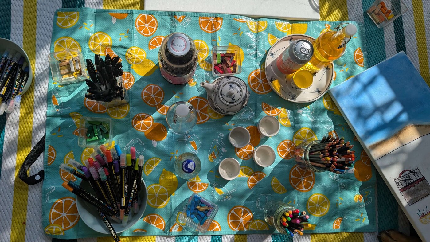 A relaxed women's Creative Mornings art session outdoors at Pachis art studio, Linda Vista